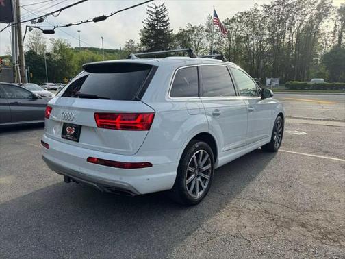 2019 Audi Q7 55 Premium Plus