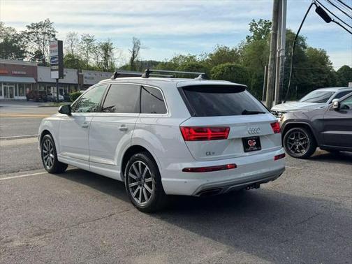 2019 Audi Q7 55 Premium Plus