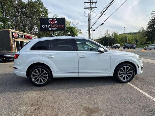 2019 Audi Q7 55 Premium Plus