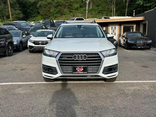 2019 Audi Q7 55 Premium Plus
