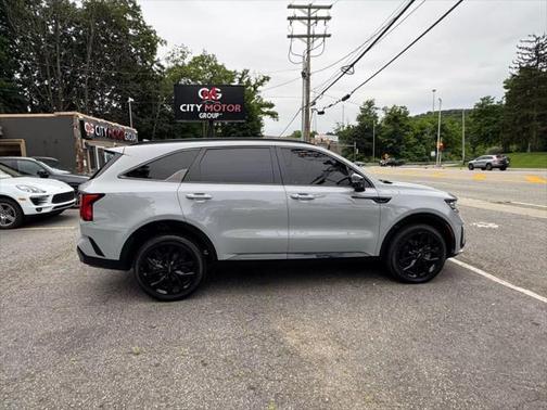 2022 Kia Sorento SX