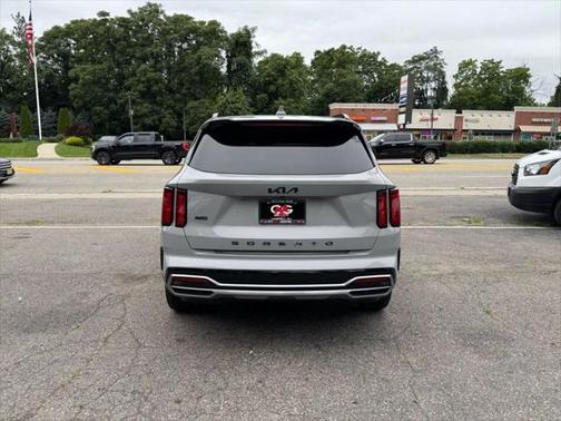 2022 Kia Sorento SX