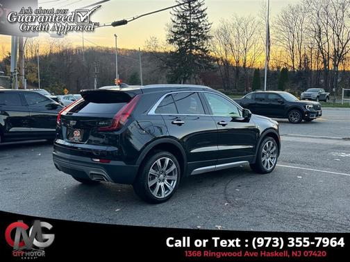 2020 Cadillac XT4 Premium Luxury