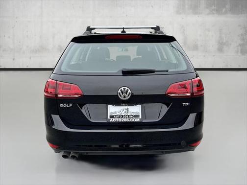2015 Volkswagen Golf SportWagen TDI S 4-Door