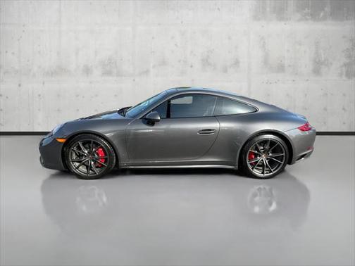 2018 Porsche 911 Carrera 4S