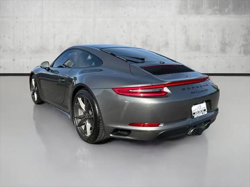 2018 Porsche 911 Carrera 4S