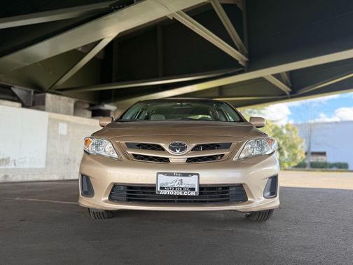 2011 Toyota Corolla LE