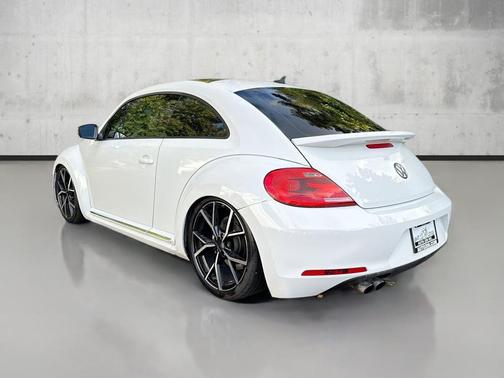 2014 Volkswagen Beetle Auto 1.8T w/Sun/Sound/Nav