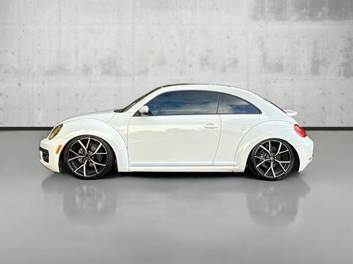 2014 Volkswagen Beetle Auto 1.8T w/Sun/Sound/Nav