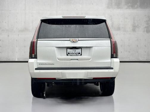 2018 Cadillac Escalade ESV Premium Luxury