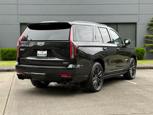 Black Diamond Tricoat 2024 Cadillac Escalade V-Series