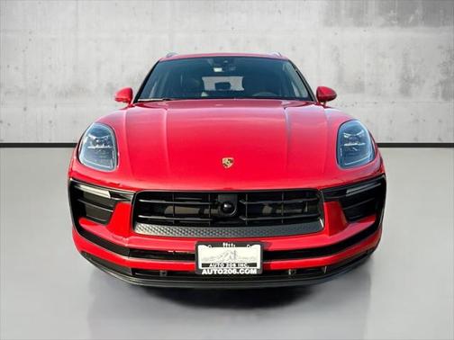 2024 Porsche Macan Base