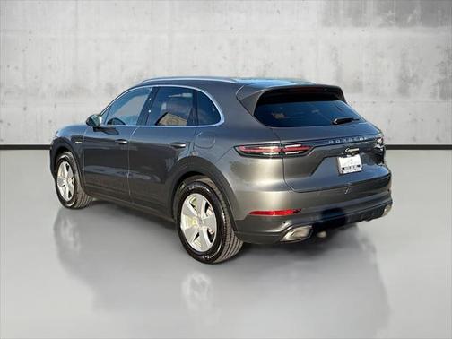 2022 Porsche Cayenne E-Hybrid S