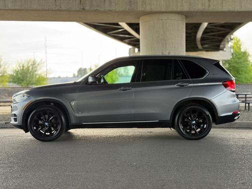 Space Gray Metallic 2018 BMW X5 eDrive xDrive40e