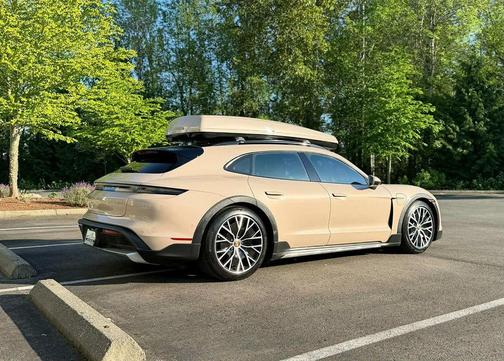 Coffee Beige Metallic 2021 Porsche Taycan 4