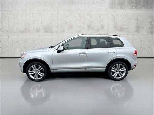2012 Volkswagen Touareg TDI Executive