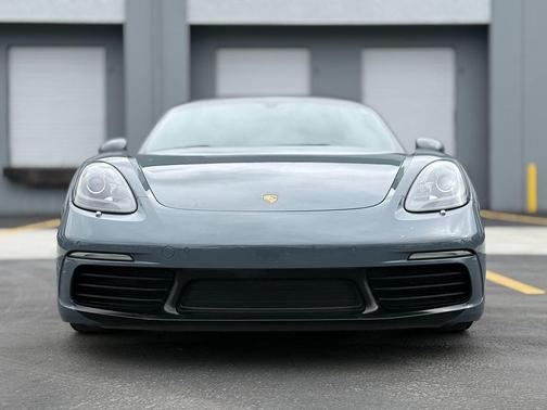 2017 Porsche 718 Boxster Roadster