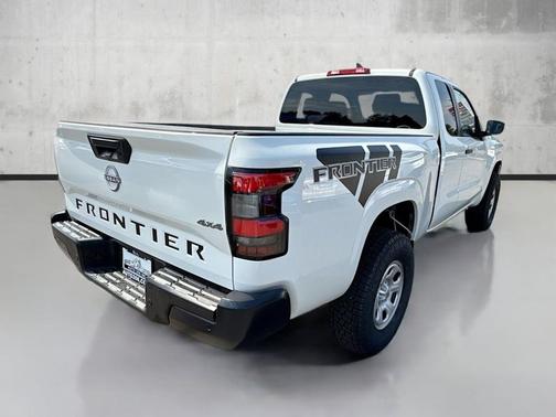 2023 Nissan Frontier S