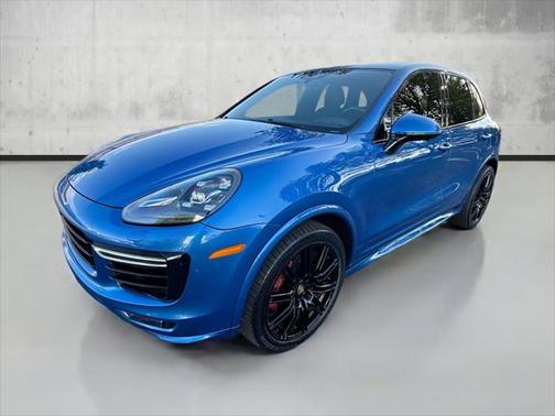 2017 Porsche Cayenne GTS