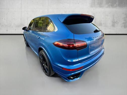 2017 Porsche Cayenne GTS