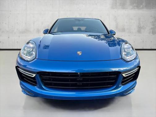 2017 Porsche Cayenne GTS