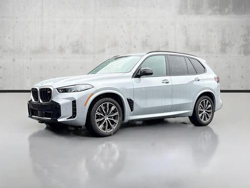 2025 BMW X5 M60i