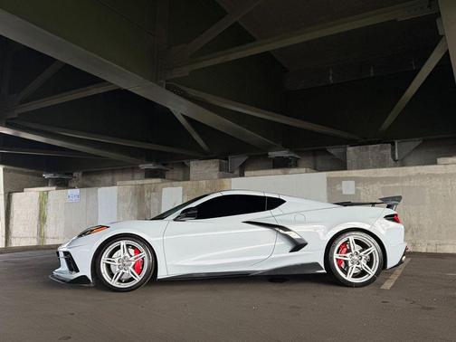 2020 Chevrolet Corvette Stingray w/2LT