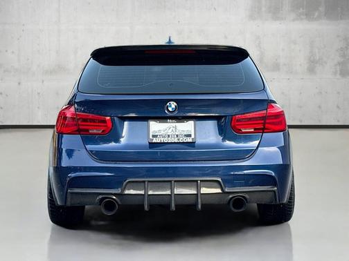 2018 BMW 330 xDrive