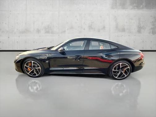 2024 Audi RS e-tron GT quattro