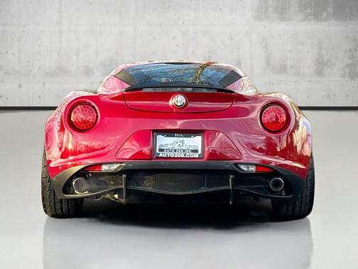 2015 Alfa Romeo 4C Launch Edition