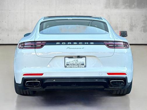 2019 Porsche Panamera 4