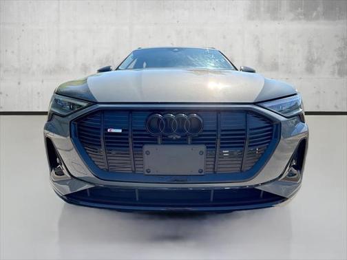 2023 Audi e-tron Premiumwe