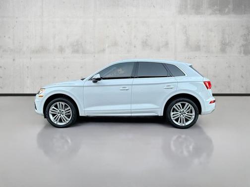 2018 Audi Q5 2.0T Premium Plus