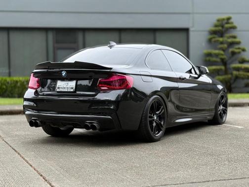 Black Sapphire Metallic 2015 BMW M235 M235i