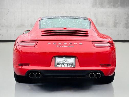 2015 Porsche 911 Carrera