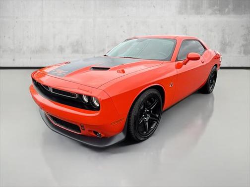 2016 Dodge Challenger R/T Scat Pack