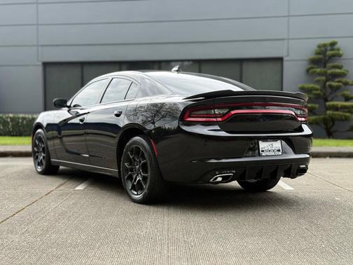 Pitch Black Clearcoat 2017 Dodge Charger SXT