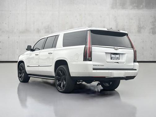 2020 Cadillac Escalade ESV Luxury
