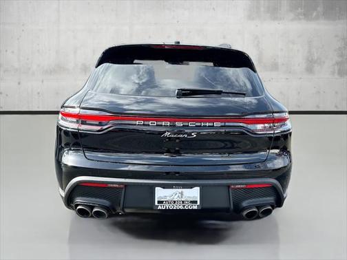 2022 Porsche Macan Base