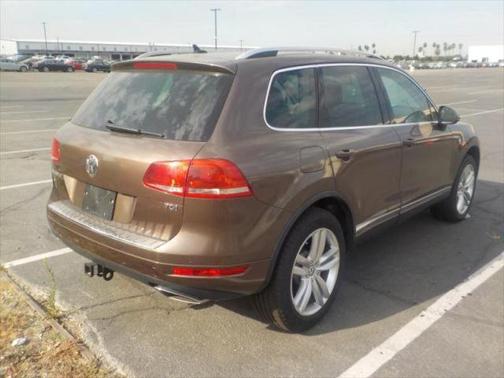 2011 Volkswagen Touareg TDI Executive