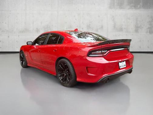 2016 Dodge Charger SRT Hellcat