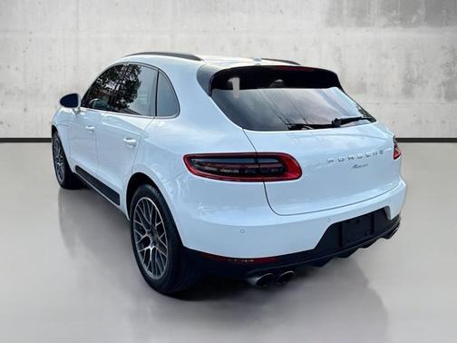2018 Porsche Macan Sport Edition