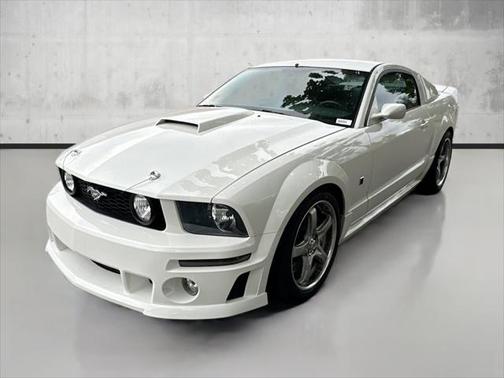 2005 Ford Mustang GT Premium