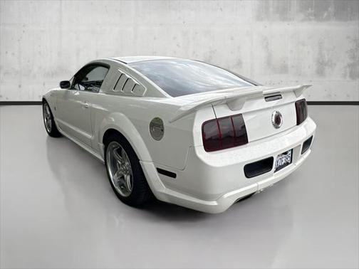 2005 Ford Mustang GT Premium