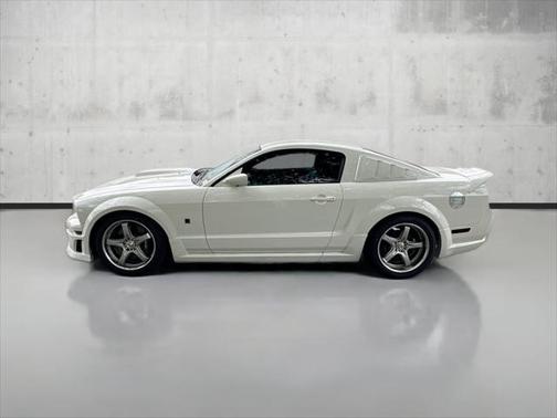 2005 Ford Mustang GT Premium