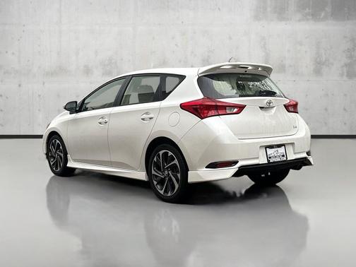 2017 Toyota Corolla iM Base