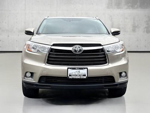 2016 Toyota Highlander Limited Platinum