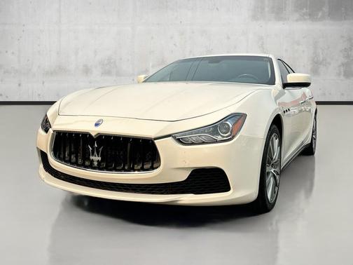 2016 Maserati Ghibli Base