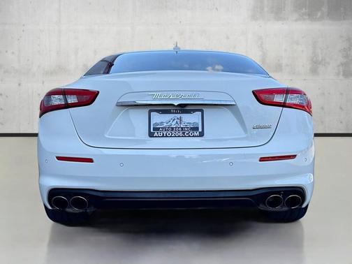 2016 Maserati Ghibli Base