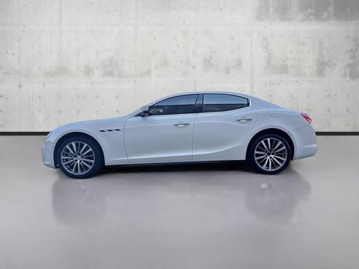 2016 Maserati Ghibli Base